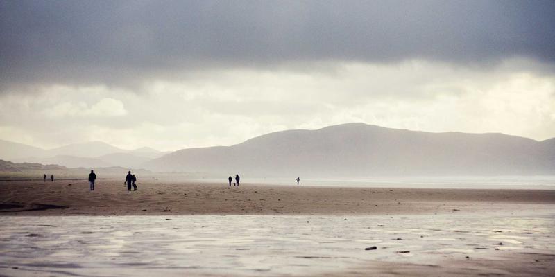 广东河源万绿湖生态之旅：环湖骑行、镜花岭观景与客家农家乐美食全攻略